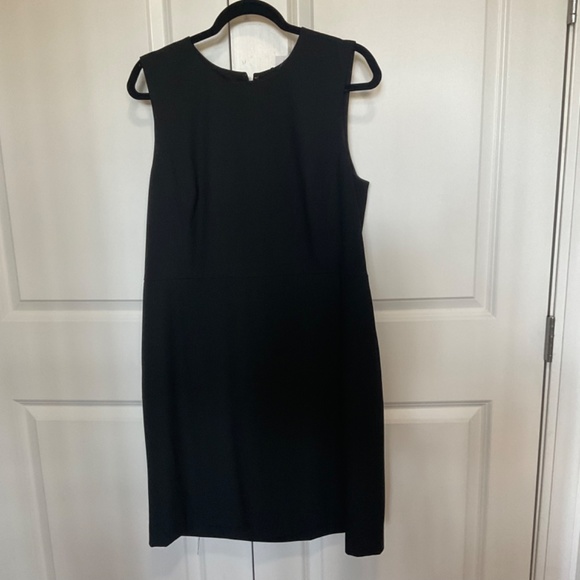 Ann Taylor sheath lined dress - Picture 4 of 7